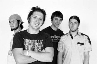 Concert promoter Pete Welch says that Handful of Luvin’ will make audiences want to “dance all night.”