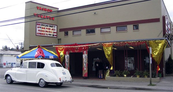 Vashon Theatre gets gussied up for the annual Oscar Night.