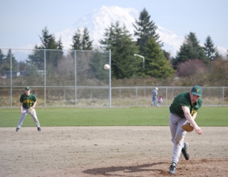 Matt Amick throws a pitch as the Pirates’ closer at Washington High School in Tacoma on Saturday.