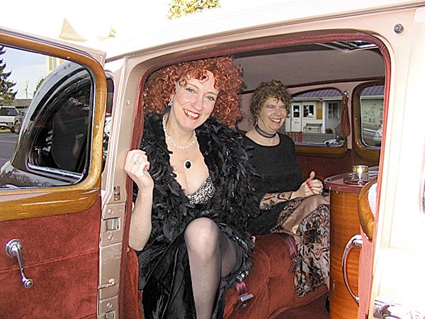 Oscar guests take a spin in the limo at last year’s event.