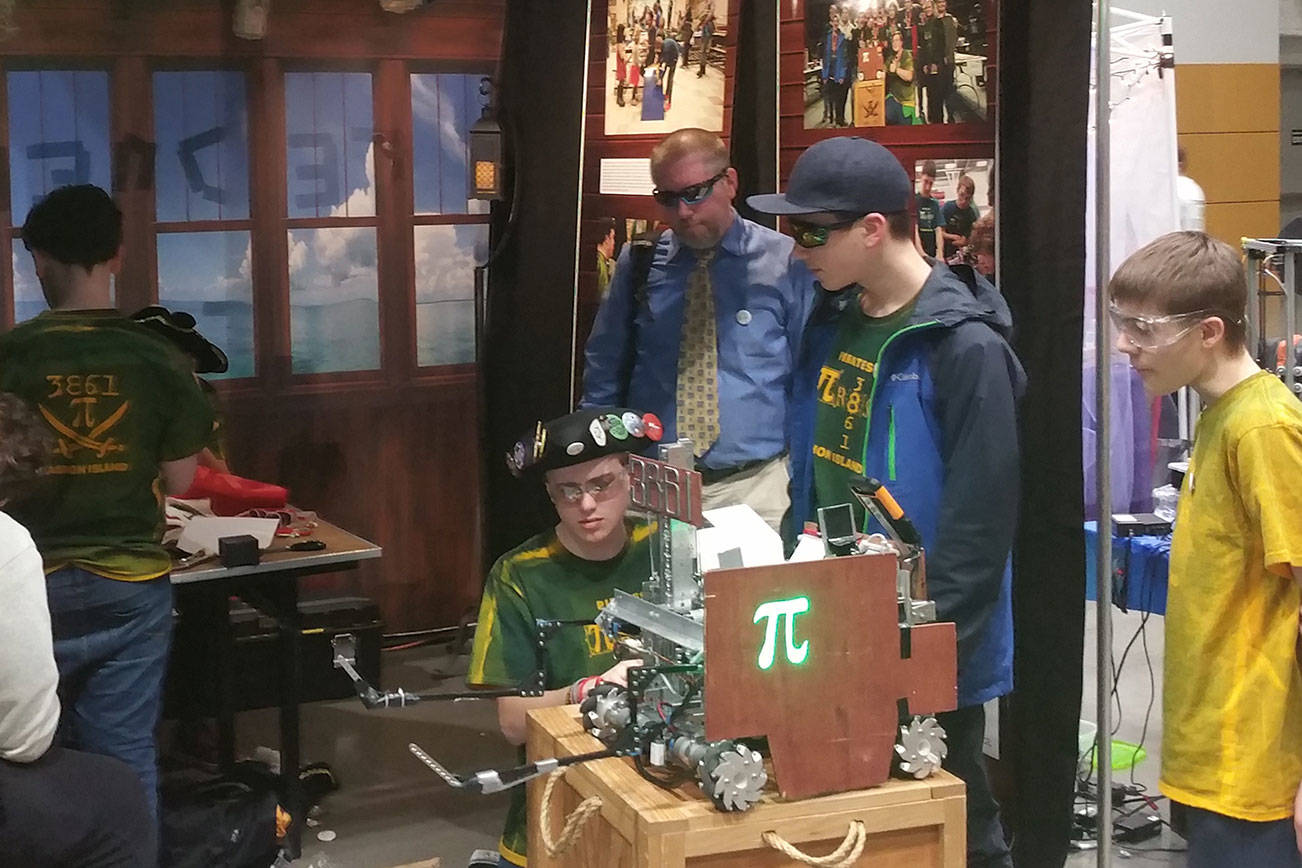 Vashon robotics team ends season at Super-Regional competition in Tacoma