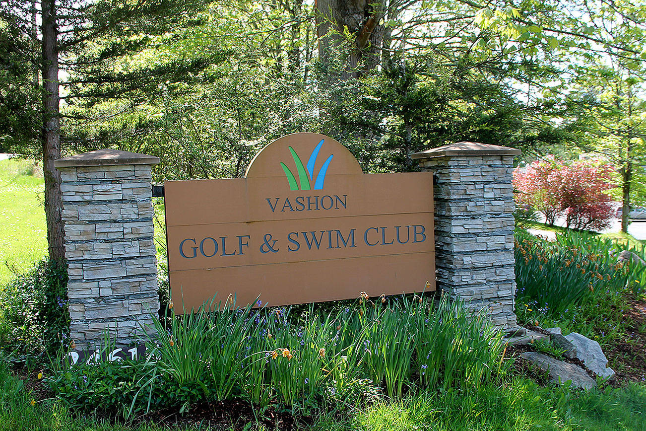 Golf & Swim Club sells development rights to King County