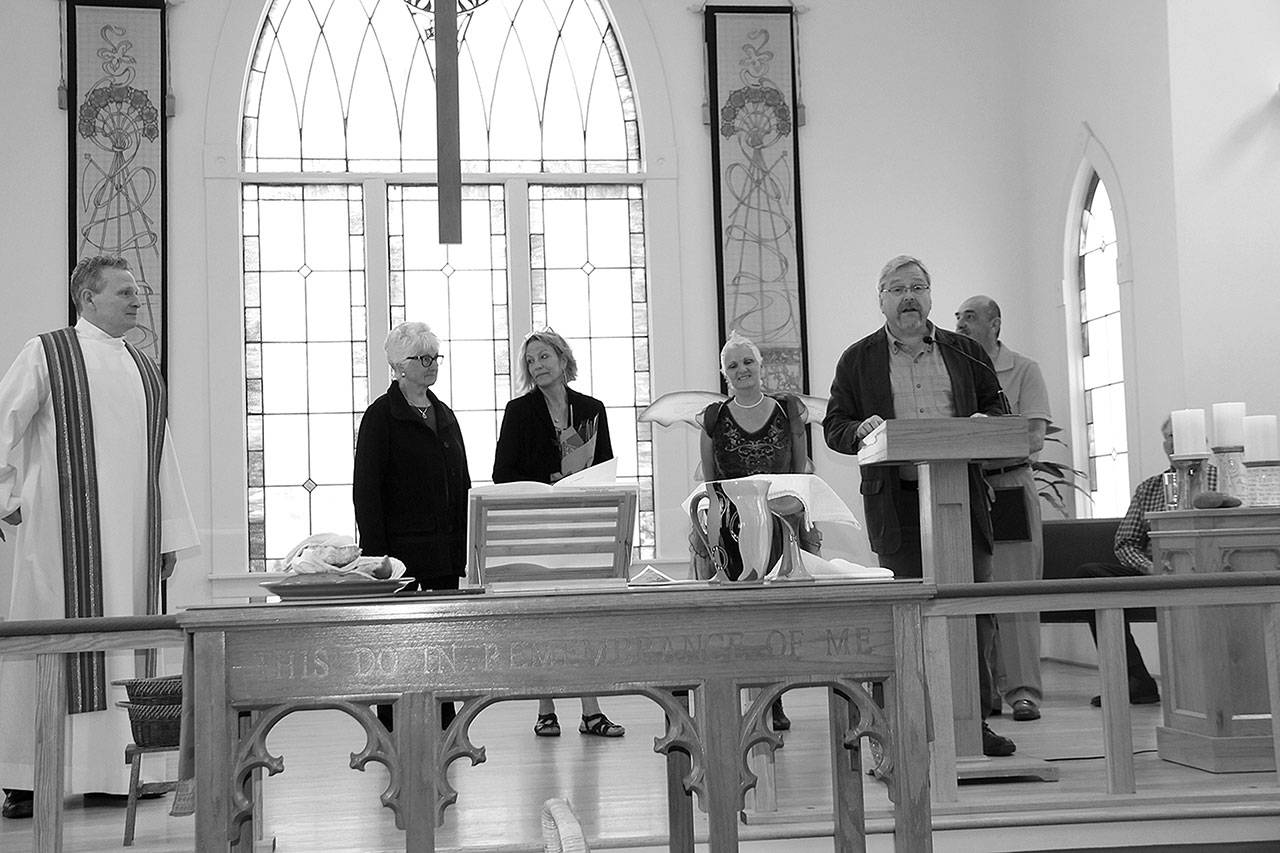 Vanderpool, second from left, Ferriel, Unofficial Mayor “Tink,” Szala and Dorn. (Susan Riemer / Staff Photo)