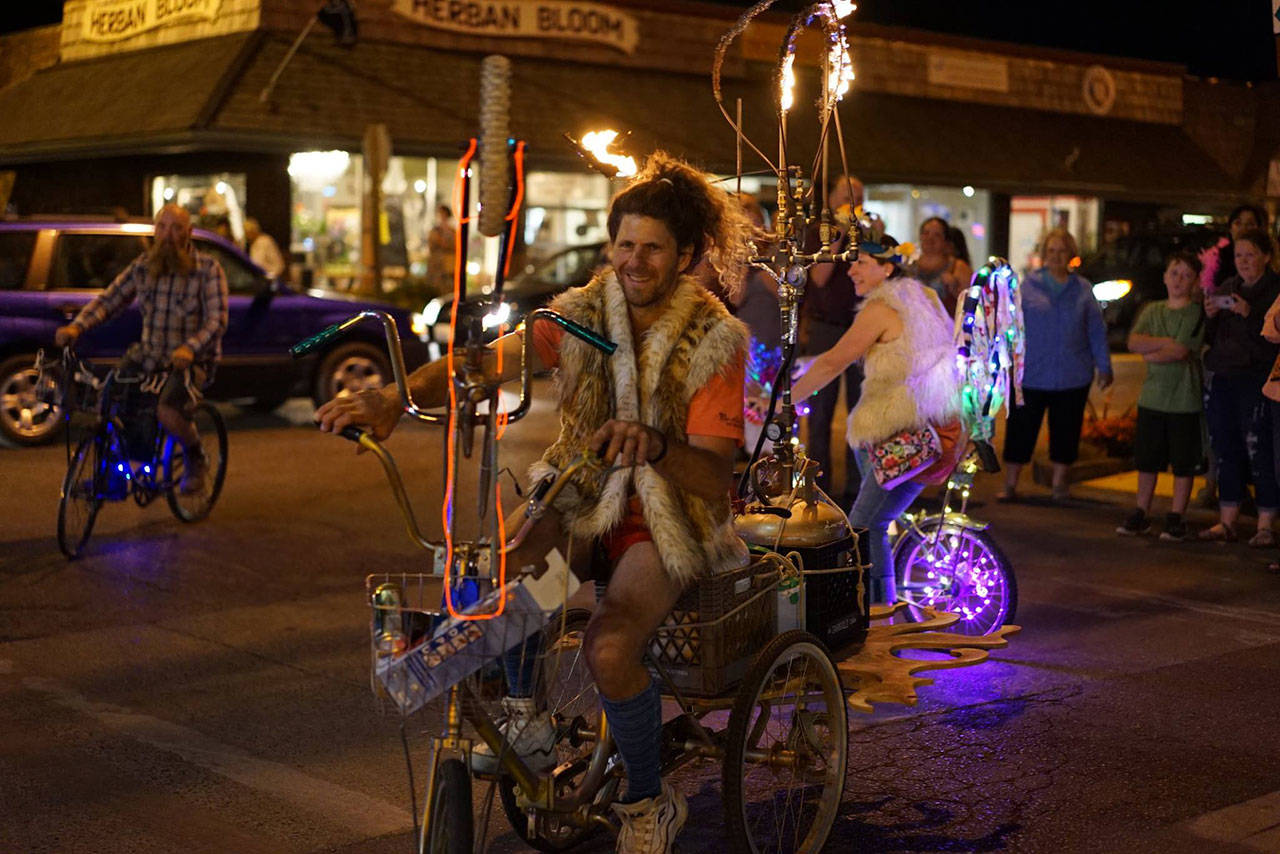 Islander Jason Culp during last year’s Stupid Bike Night (Pete Welch photo).
