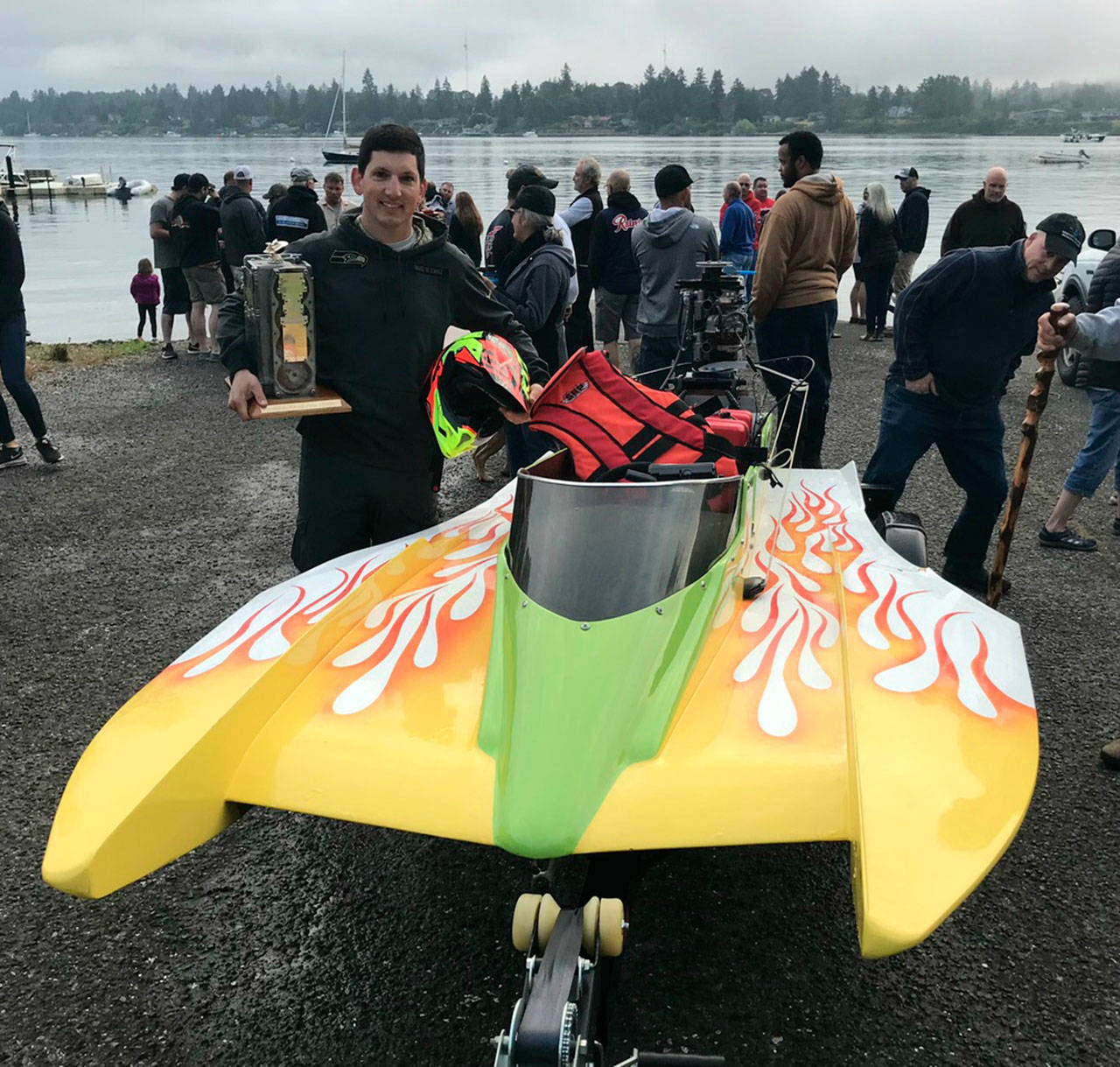 Hydroplane tradition sees old, new racers on water