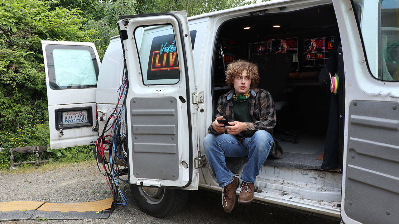 Vashon Live technician Lars Cain (Jackie Domi Photo).