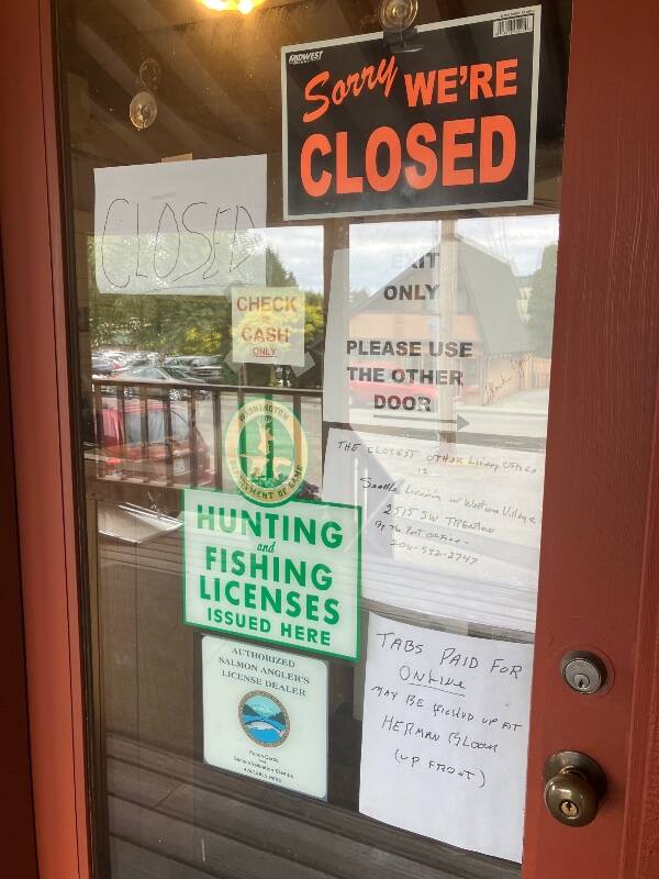 Vashon Vehicle Licensing, in the Wallflower Building downtown, has now closed (Elizabeth Shepherd Photo).