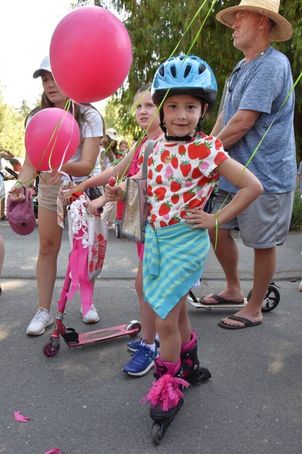 A perfect summer day, for kids who love to dress up for the Strawberry Festival (Jim Diers Photos).