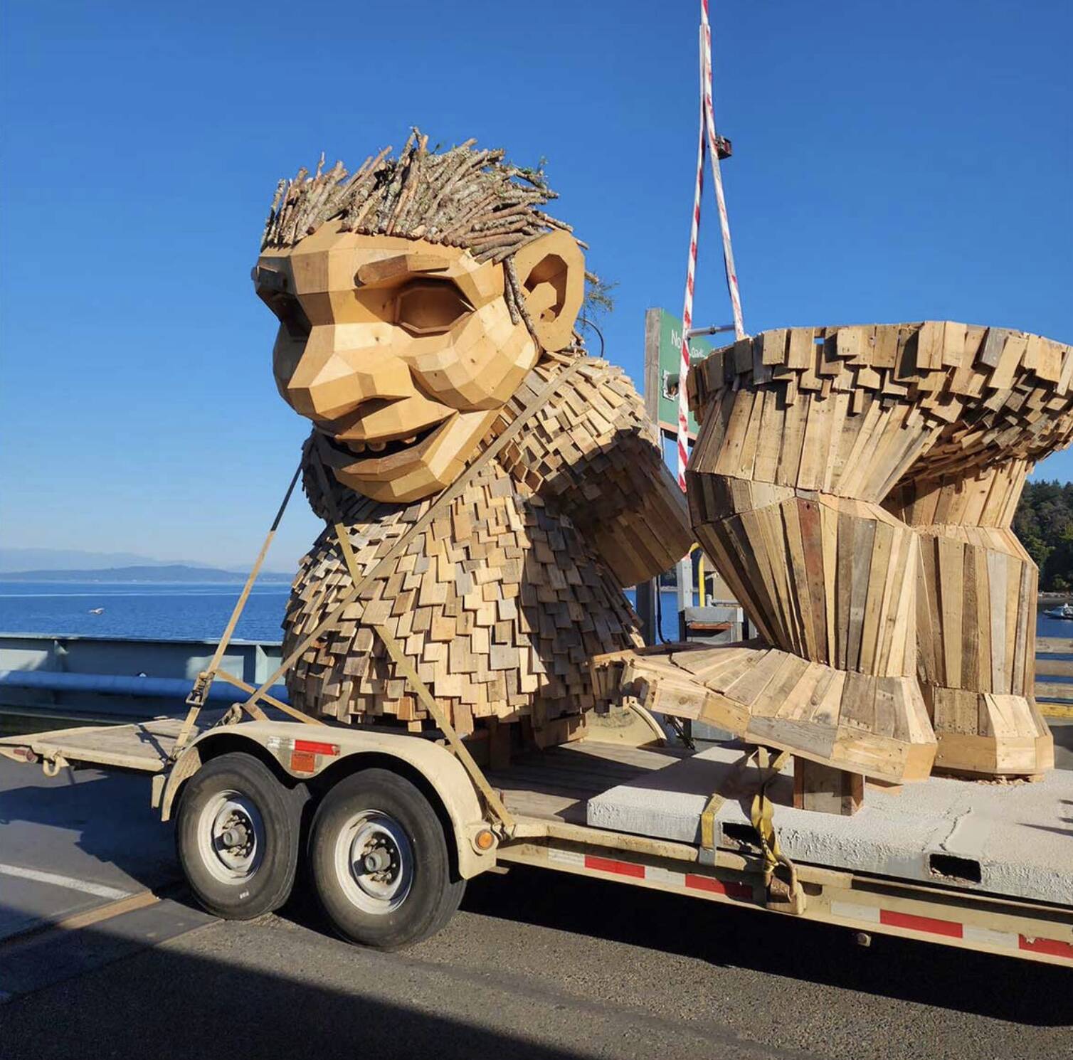 Frankie Feetsplinter was built on Vashon Island with Oscar the Bird King. This was this first modular piece Dambo has made off site and transported to its final destination. (Photo courtesy of WSDOT)