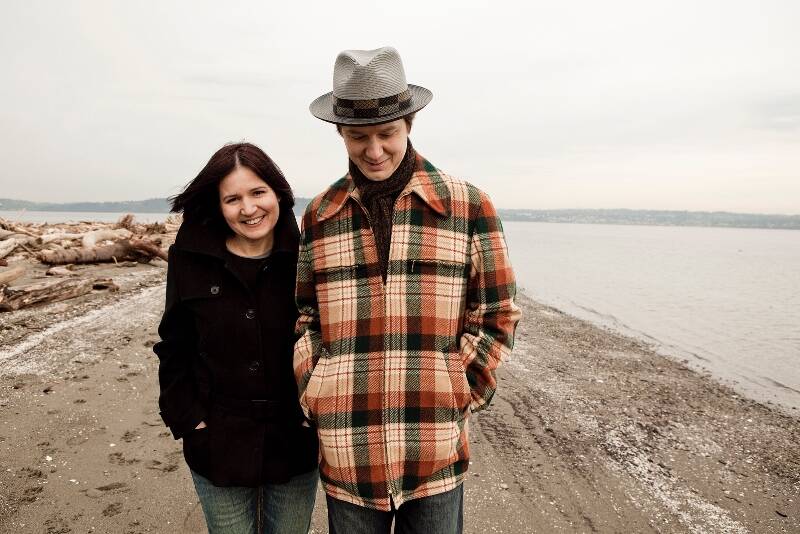 Elaine Summers and Pete Droge, on Vashon (Karen Moskowitz Photo).