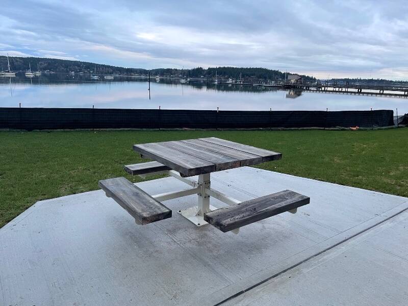 A new table has been installed at Dockton Park (Photo courtesy King County).