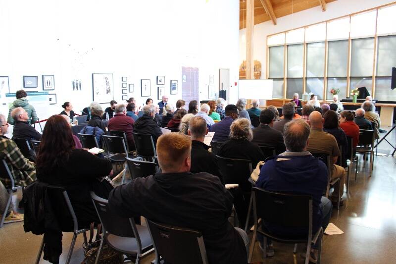 Islanders talk density, grocery zoning at comprehensive plan meeting