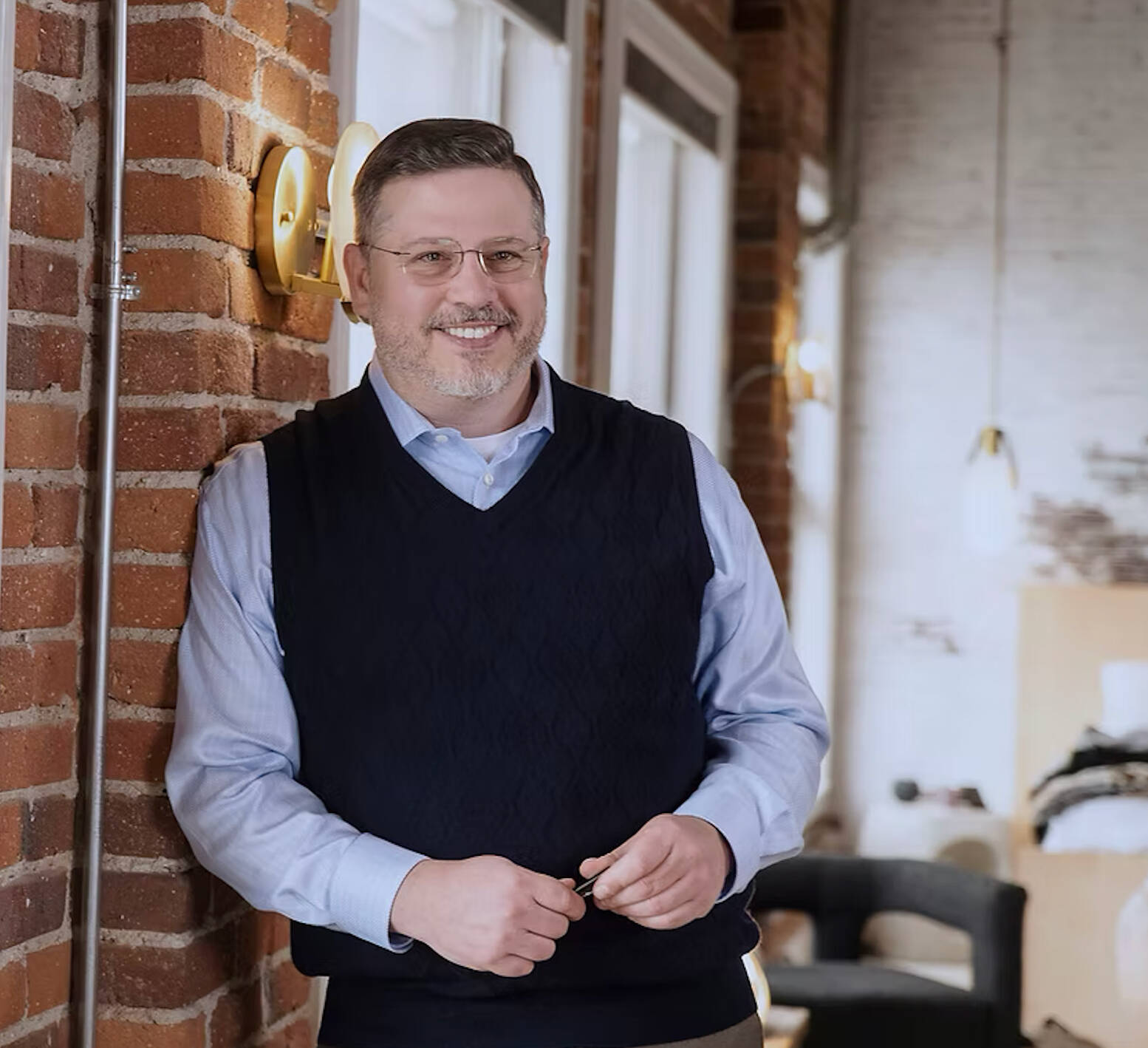 Jensen Point transformed into a spectacle of pointed hats and flowing capes in 2024 as Vashons witches took to the water for their annual paddle. (Aspen Anderson Photo)