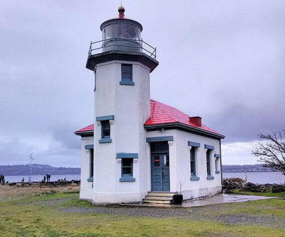 Paul Rowley Photo
Point Robinson lighthouse.