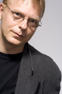 Hans York will play a concert at Havurat Ee Shalom on Saturday night.