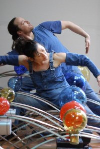 Leah Mann and Ela Lamblin perform on the photosynthesizer