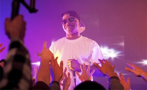 Linda Crayton Photo Marcus Jones-Moore performs as Speak On The Mic at last week’s Fly Fridayz event at the Open Space for Arts & Community. The concert featured three other musicians