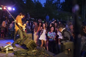 Ian Moore plays at Ober Park concert