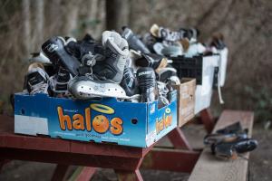 PHOTOS: Islanders take to a frozen Fisher Pond