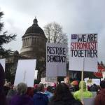 10,000 people gather in Olympia. (Jessika Satori Photo)