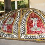 Collaborating Vashon artists create mosaic pizza ovens