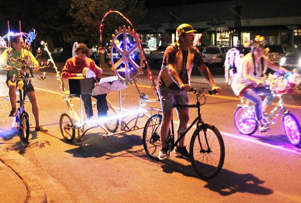 A group of &ldquo;stupid bikers&rdquo; on Bank Road. (Susan Riemer/Staff Photo)