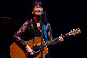 Karla Bonoff to perform live concert at Vashon Theatre