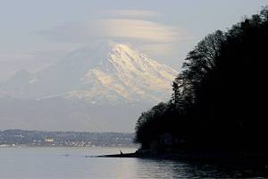 Island photographer leads ‘Shoot to Show’ course for islanders of all skill levels