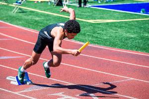 Track and field runners accomplish goals, qualify for state