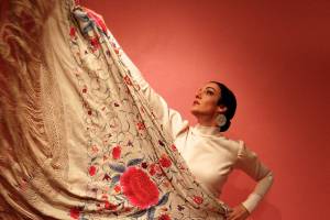 Performers unplug for shows at the Havurat