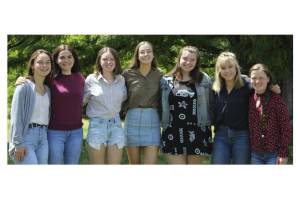 Students receive scholarship from island foundation