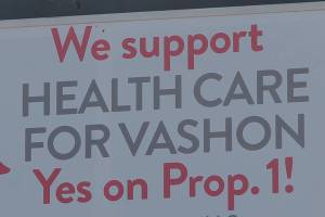 Pro-hospital district campaign raises cash, hires top consultant