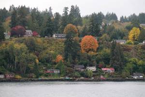 Islanders, geologists consider landslide risks