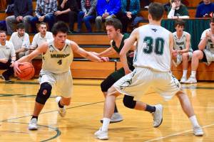 Vashon boys basketball dominates; girls lose big