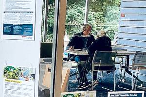 Vashon library hosts professional tax help