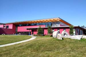 Vashon superintendent announces online start for schools