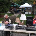 (Liz Illg Photo) Amy Greenberg and Neil Weisblott, at Vashons recent Fix-It Cafe.