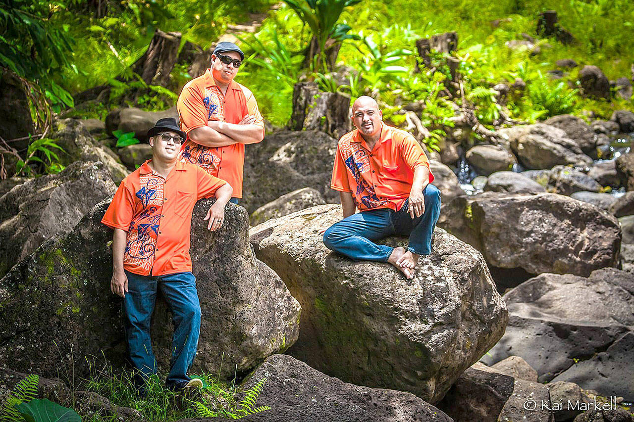 Kai Markell Photo
Waipuna is a Hawaiian music trio.
