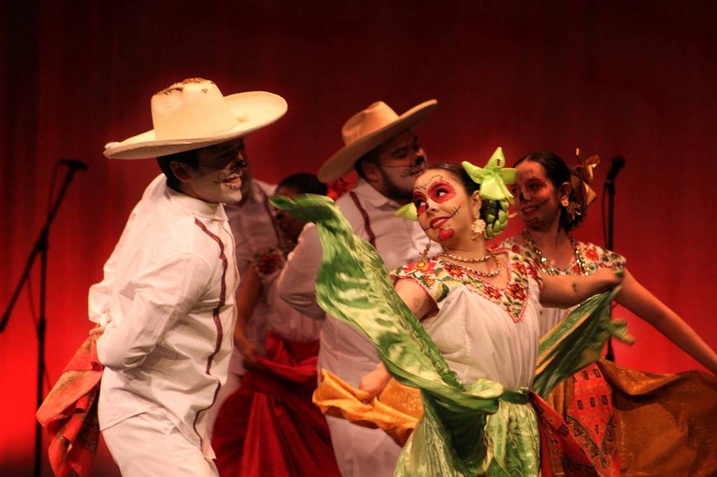 In these photos, performers entertain the audience Nov. 5 at Vashon Center for the Arts. Alex Bruell photos