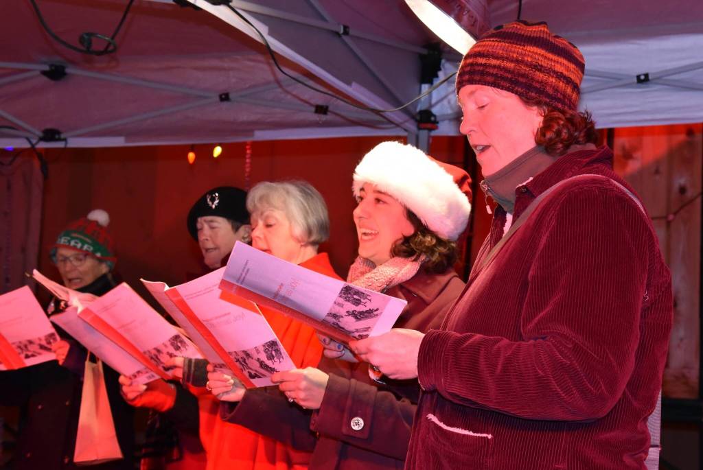 Jim Diers photo
The Island Chorale performs in the Backlot of the Vashon Theatre.