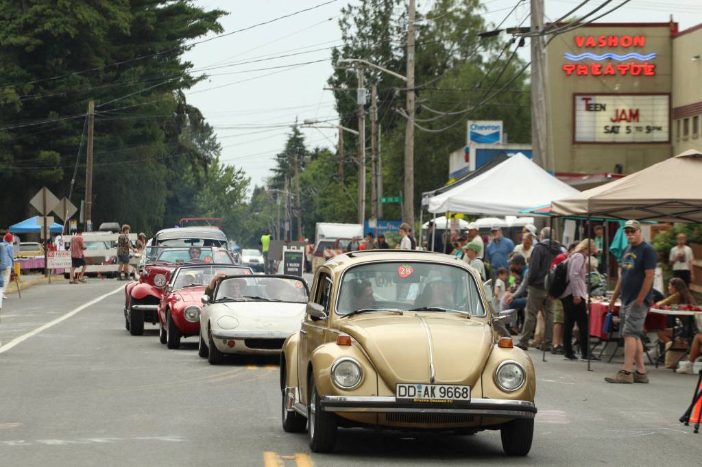 Sundays car show and parade brought oldies rolling down Vashon Highway. (Alex Bruell photo)