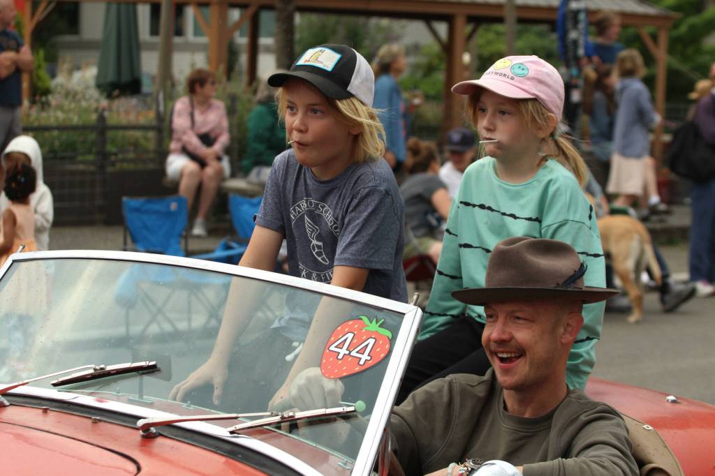 Sundays car show and parade brought oldies rolling down Vashon Highway. (Alex Bruell photo)