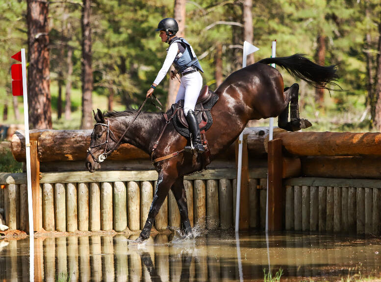 Ashleigh Rauen rides her old horse, Sweet. (Courtesy photo)