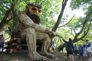Thomas Danbos troll sculpture in Point Robinson Park inspired Vashon Reps play, Oscars Journey, The Fall and Rise of the Bird King. (Alex Bruell photo)