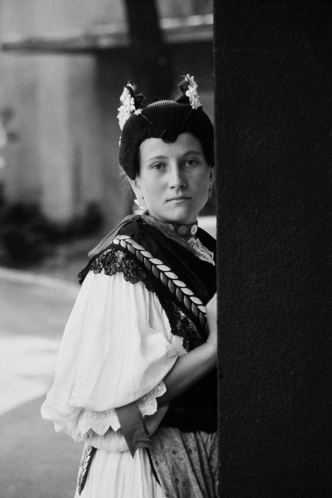 Croatia  Young Married Woman, Babina Greda (Martin Koenig Photo)