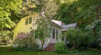 Kent Phelan Photo
The whitewashed Belle Baldwin house sits quietly between forest and beach at Fern Cove.
