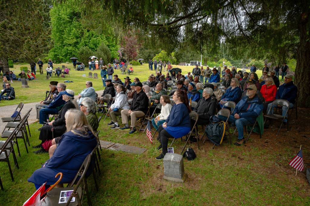 Kent Phelan Photo
Vashons Memorial Day ceremony at the cemetery.