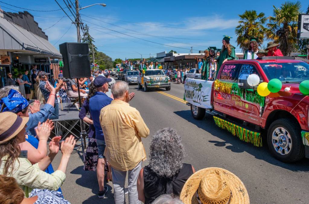 Terry Donnelly Photo
Vashon High School class of 2026 parade