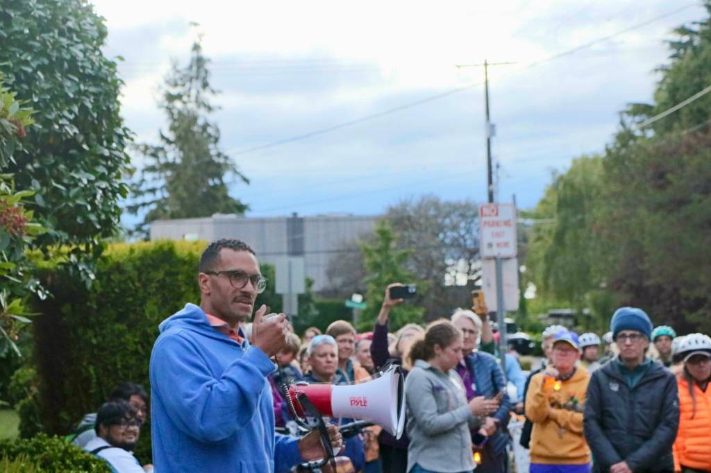 Aspen Anderson Photo
Seattle City Councilmember Rob Saka speaks at the memorial site for Maridee Bonadea during Friday nights Critical Mass ride.