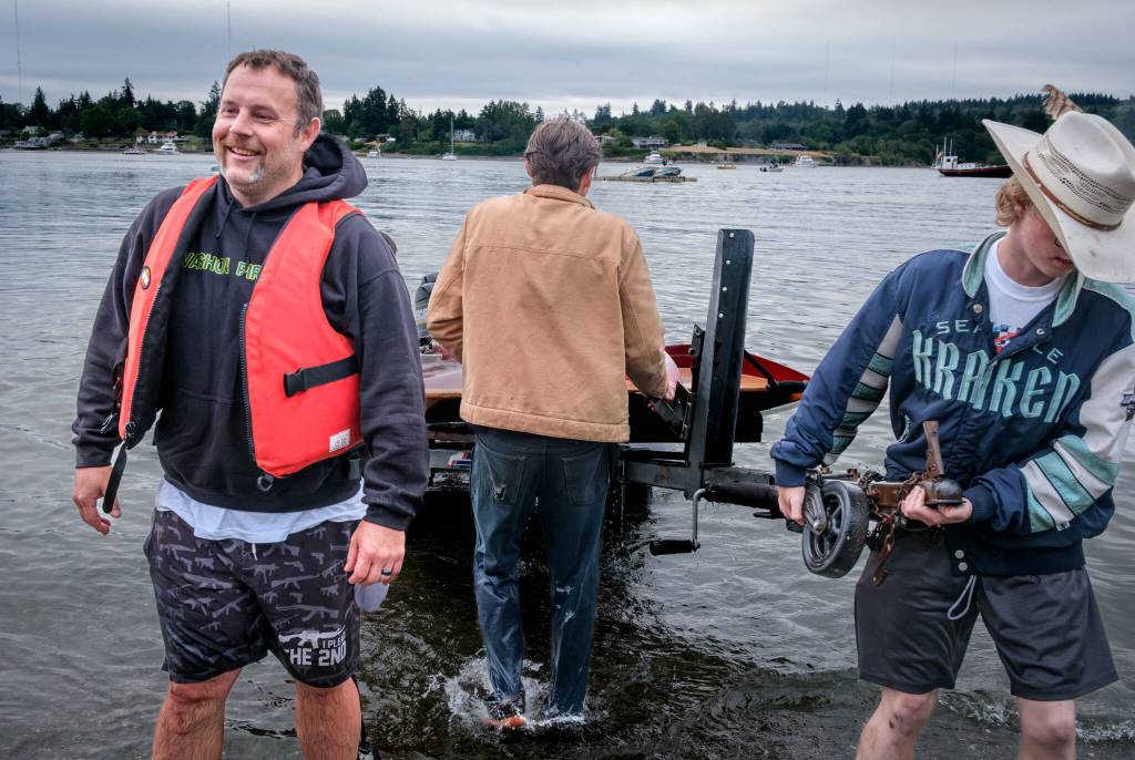Terry Donnelly Photo
Jake Middling wins Vashons annual Fourth of July hydroplane race for the second year in a row, completing the course in 41:04.